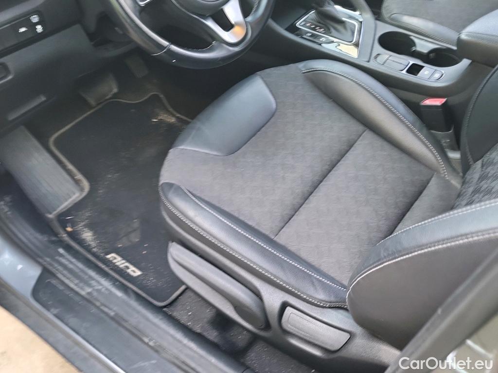 KIA  Niro KIA  / 2019 / 5P / crossover 1.6 GDi HEV 104kW (141CV) Drive #27