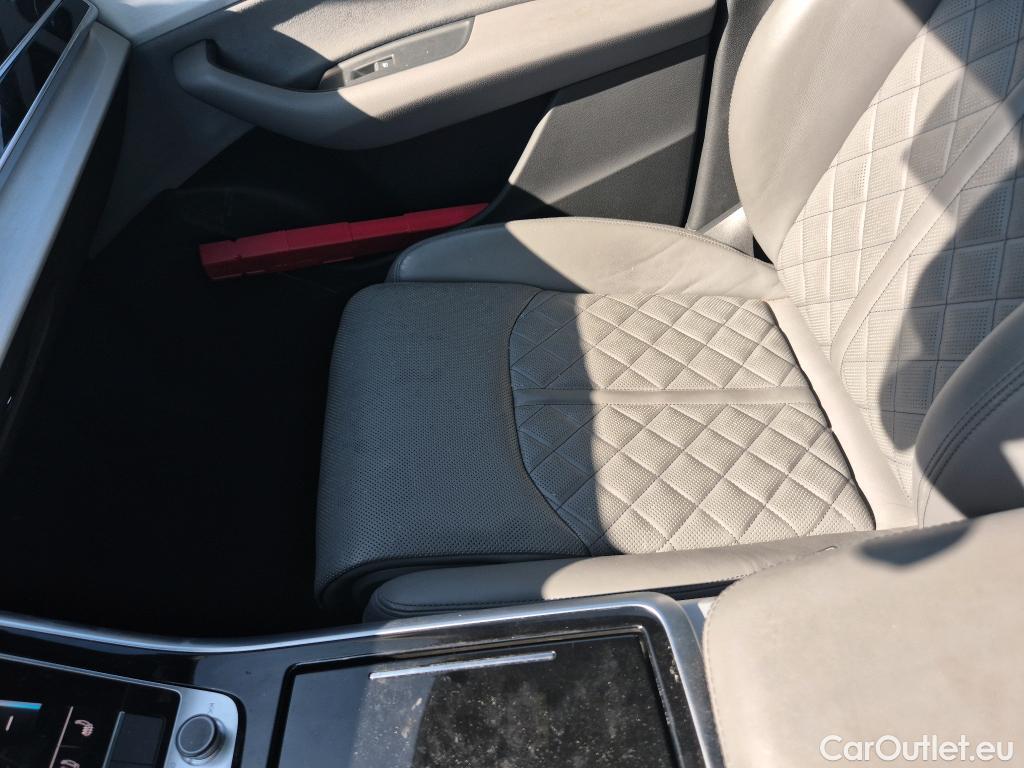  Audi  Q8 AUDI  / 2018 / 5P / todoterreno 55 TFSIe 280kW Black Line Pl quattro tip #23