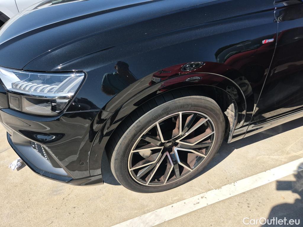  Audi  Q8 AUDI  / 2018 / 5P / todoterreno 55 TFSIe 280kW Black Line Pl quattro tip #21