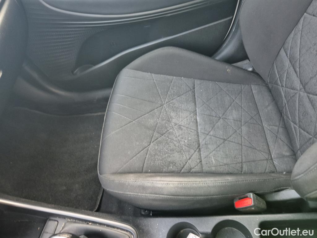 Hyundai  Bayon HYUNDAI  / 2021 / 5P / todoterreno 1.2 MPI Maxx #11
