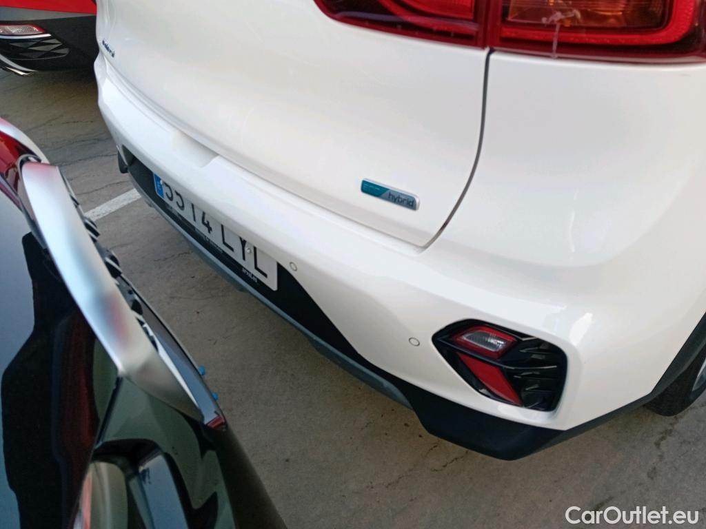  KIA  Niro KIA  / 2019 / 5P / crossover 1.6 GDi HEV 104kW (141CV) Emotion (AC) #17