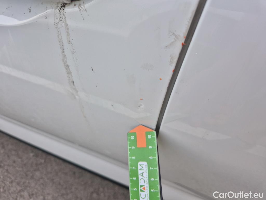  Hyundai  Bayon HYUNDAI  / 2021 / 5P / todoterreno 1.2 MPI Maxx #3