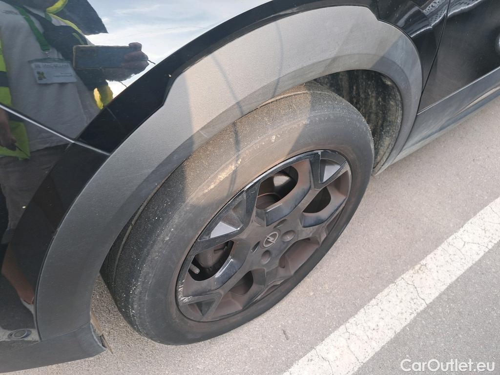  Opel  Mokka OPEL  / 2020 / 5P / todoterreno 1.2 T 96kW (130 CV) Black Edition Auto(SL) #1