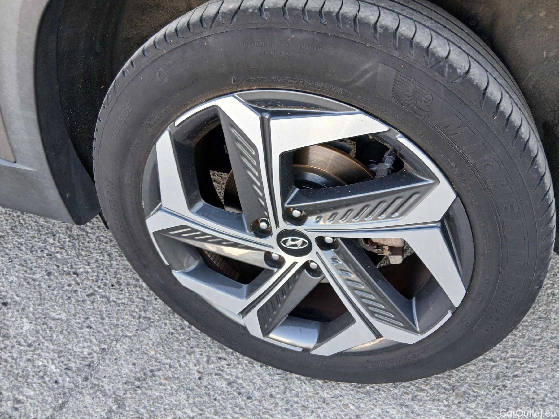  Hyundai  Tucson HYUNDAI  / 2020 / 5P / todoterreno 1.6 TGDI PHEV 195kW Style Auto 4x4 #11