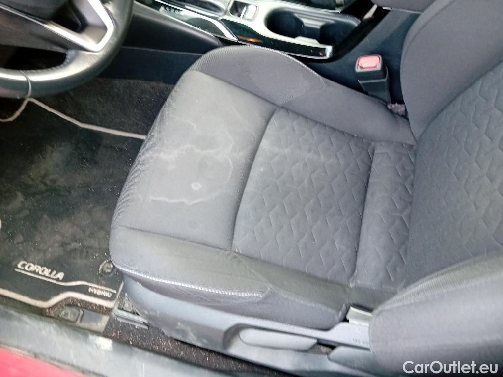  Toyota  Corolla TOYOTA  / 2019 / 5P / familiar 1.8 125H ACTIVE TECH E-CVT TOU SPORT #19
