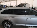  Skoda  Superb SKODA  WAGON / 2019 / 5P / STATION WAGON 2.0 TDI EVO 110KW STYLE DSG #44
