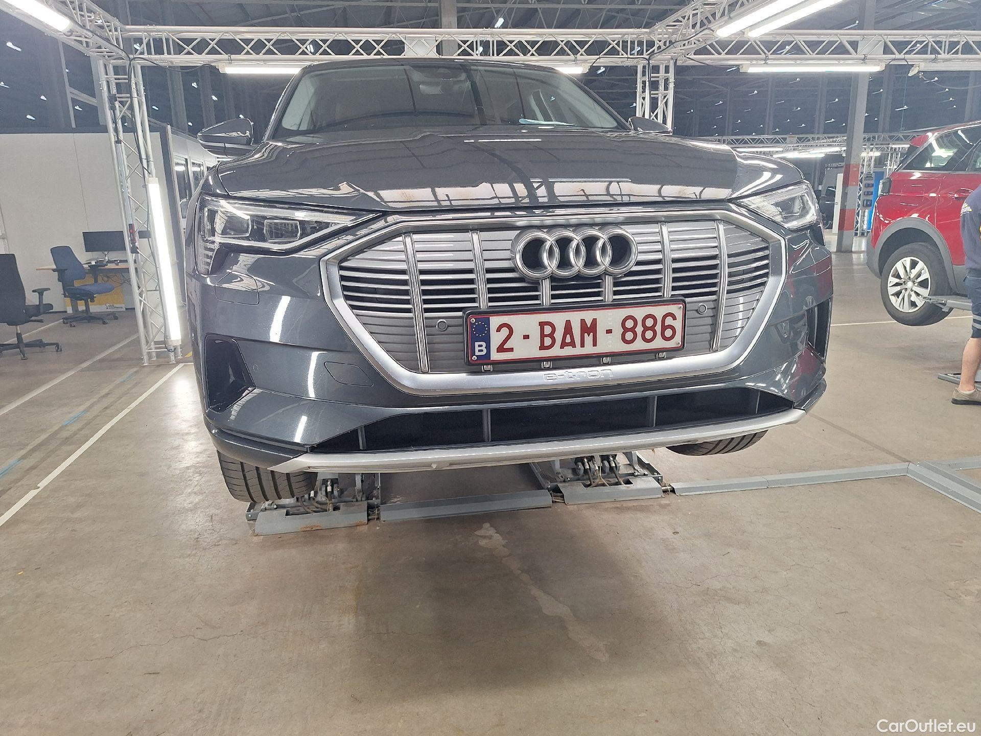  Audi  E-TRON Audi,  '19 BEV, Audi  50 Quattro Advanced 5d #1