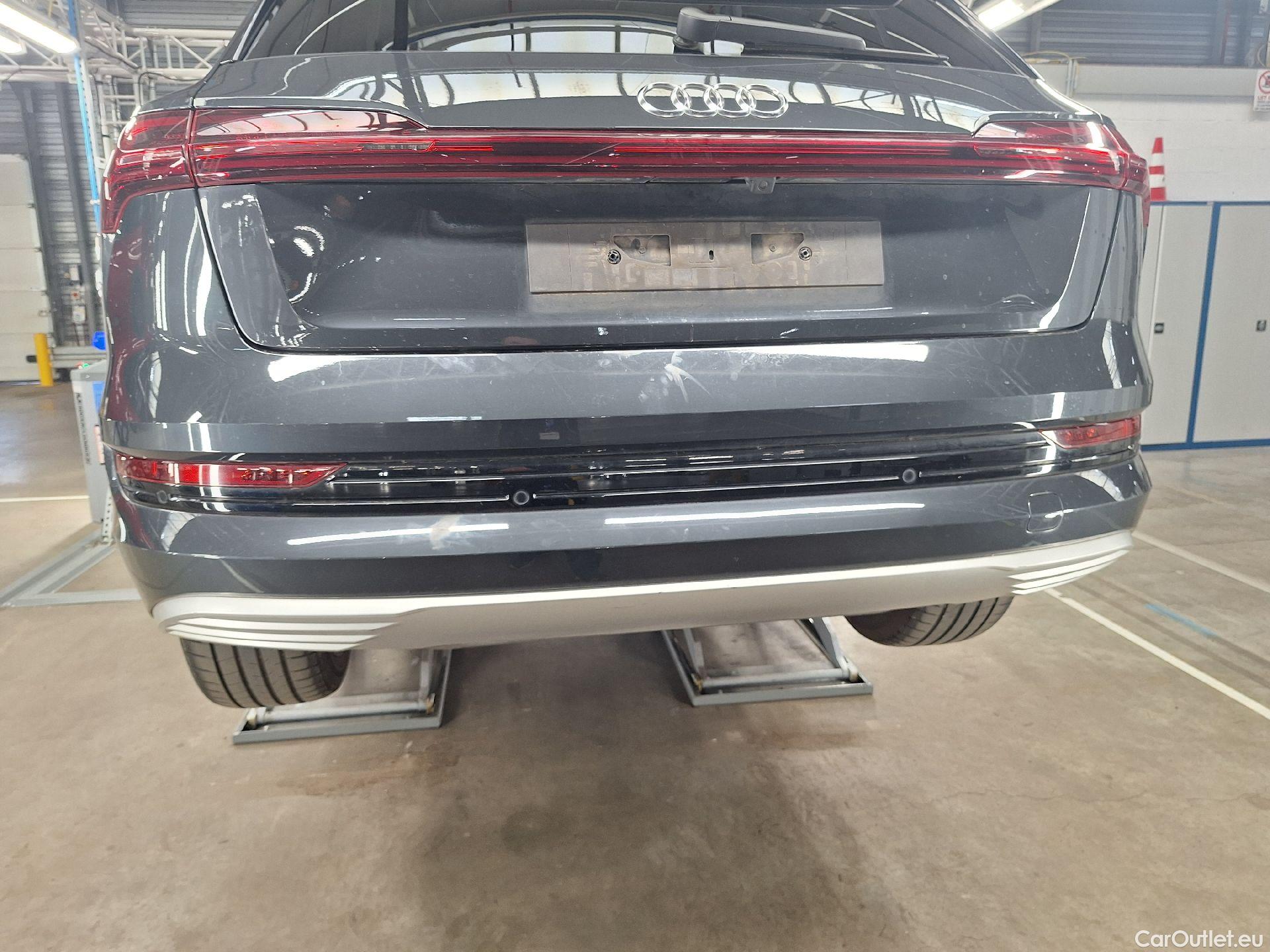  Audi  E-TRON Audi,  '19 BEV, Audi  50 Quattro Advanced 5d #23