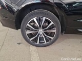  Volvo  XC60 VOLVO  / 2021 / 5P / SUV B4 D AWD AUTOMATICO ULTIMATE DARK #70