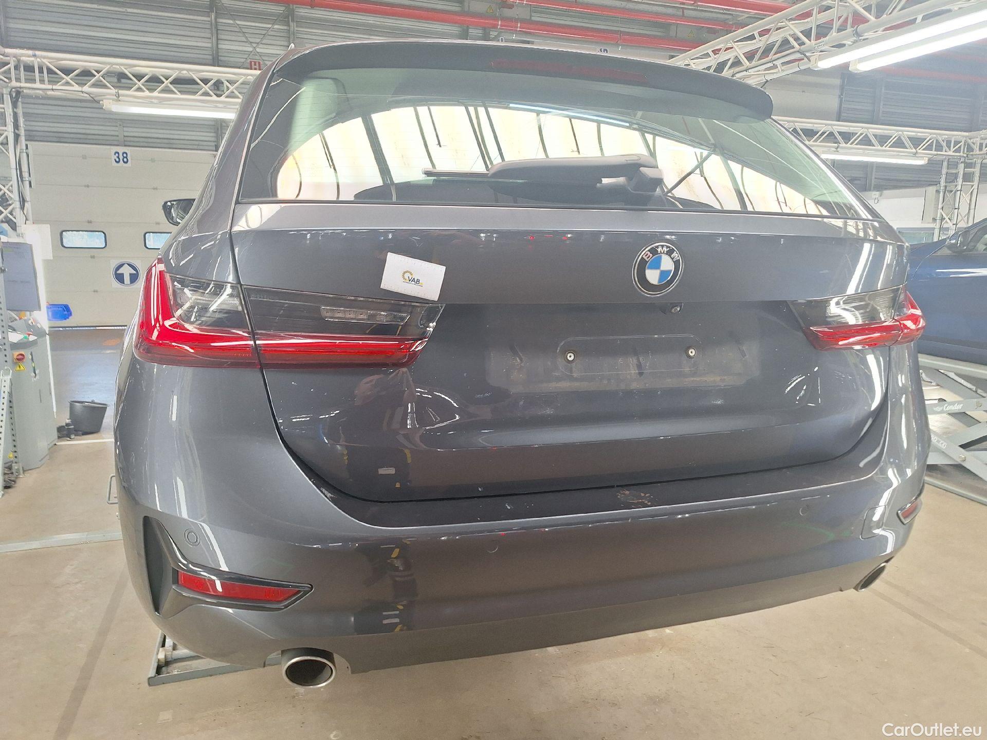  Bmw  Serie 3 BMW, 3-serie Touring '18, BMW 3 Reeks Touring 318dA (100 kW) 5d #15