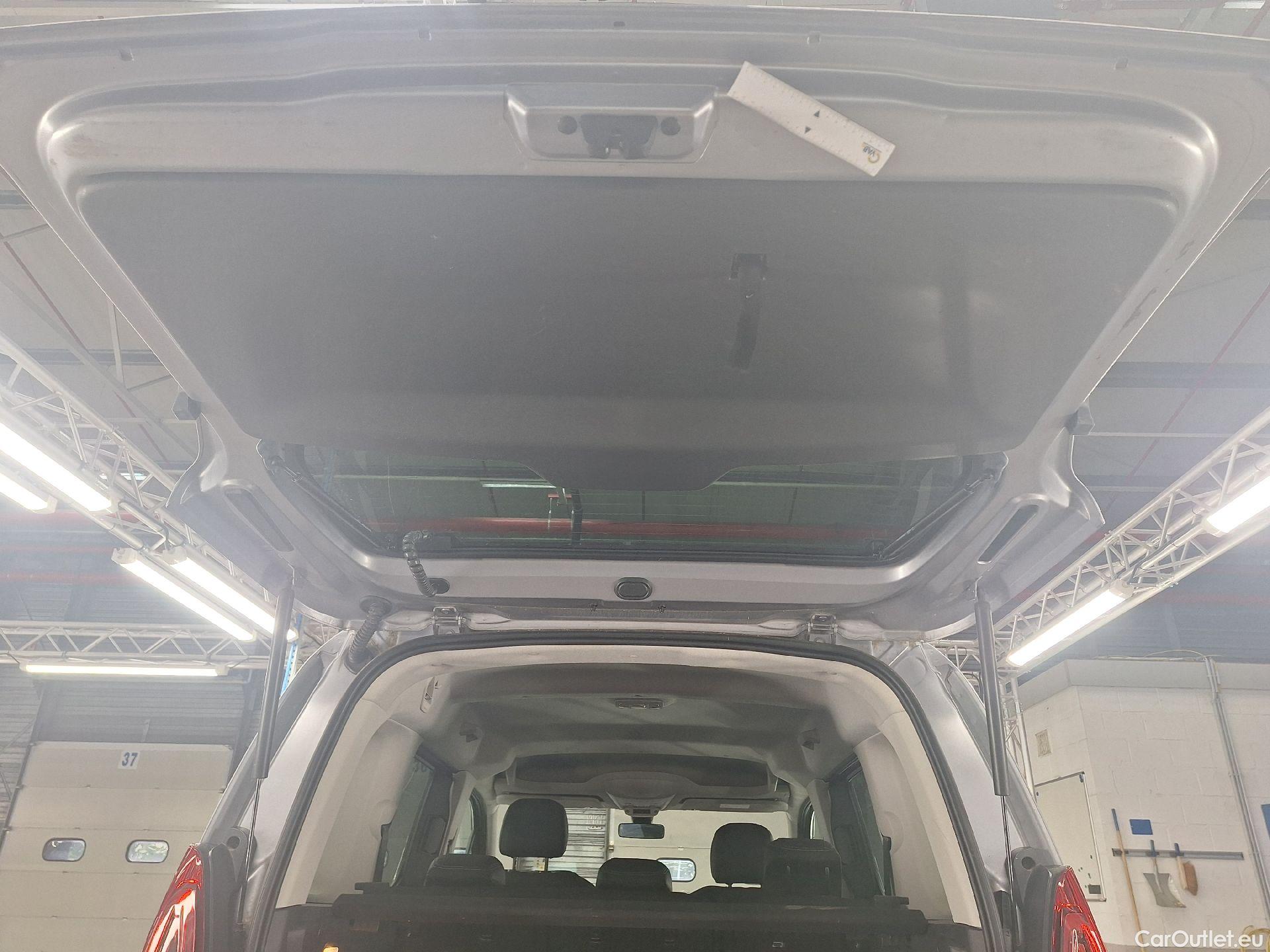  Opel  Combo Opel,  Life '18, Opel  Life 1.2 Turbo Start/Stop Edition L1H1  #23