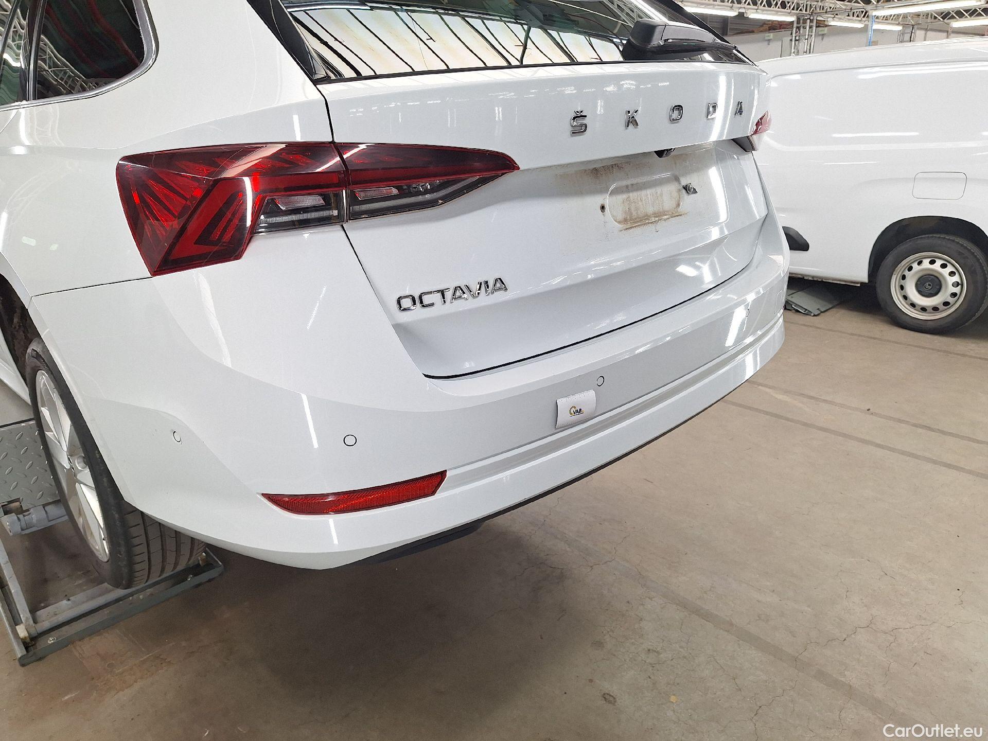  Skoda  Octavia Skoda,  Combi '20, Skoda  Combi 2.0 CRTDI 85kW Clever+ 5d #31