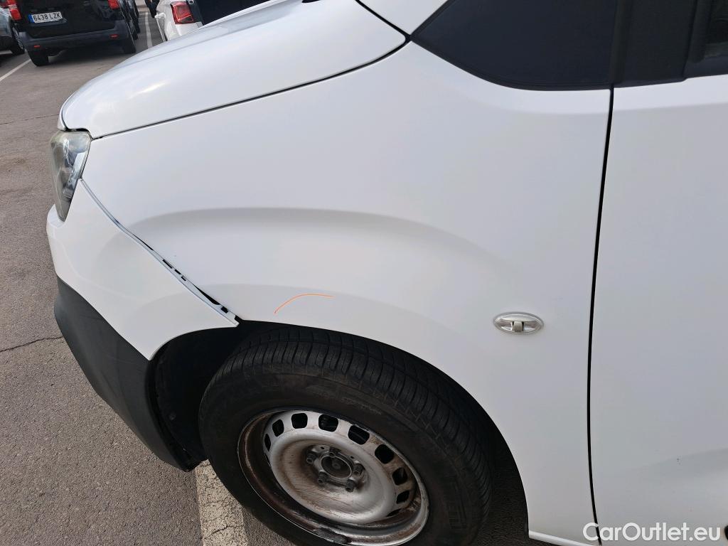  Citroen  Berlingo CITROEN  / 2018 / 3P / furgón derivado de turismo Talla M BlueHDi 73kW CONTROL (AC) #17