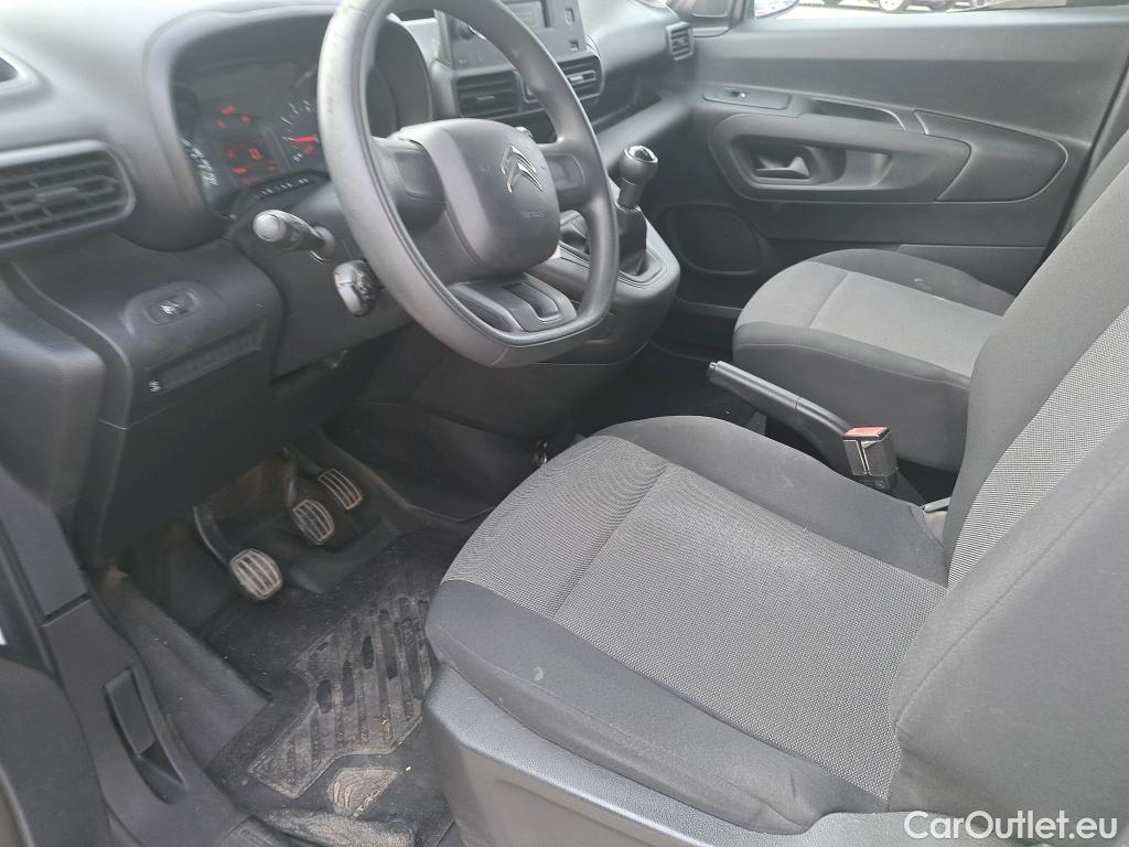  Citroen  Berlingo CITROEN  / 2018 / 3P / furgón derivado de turismo Talla M BlueHDi 73kW CONTROL (AC) #23