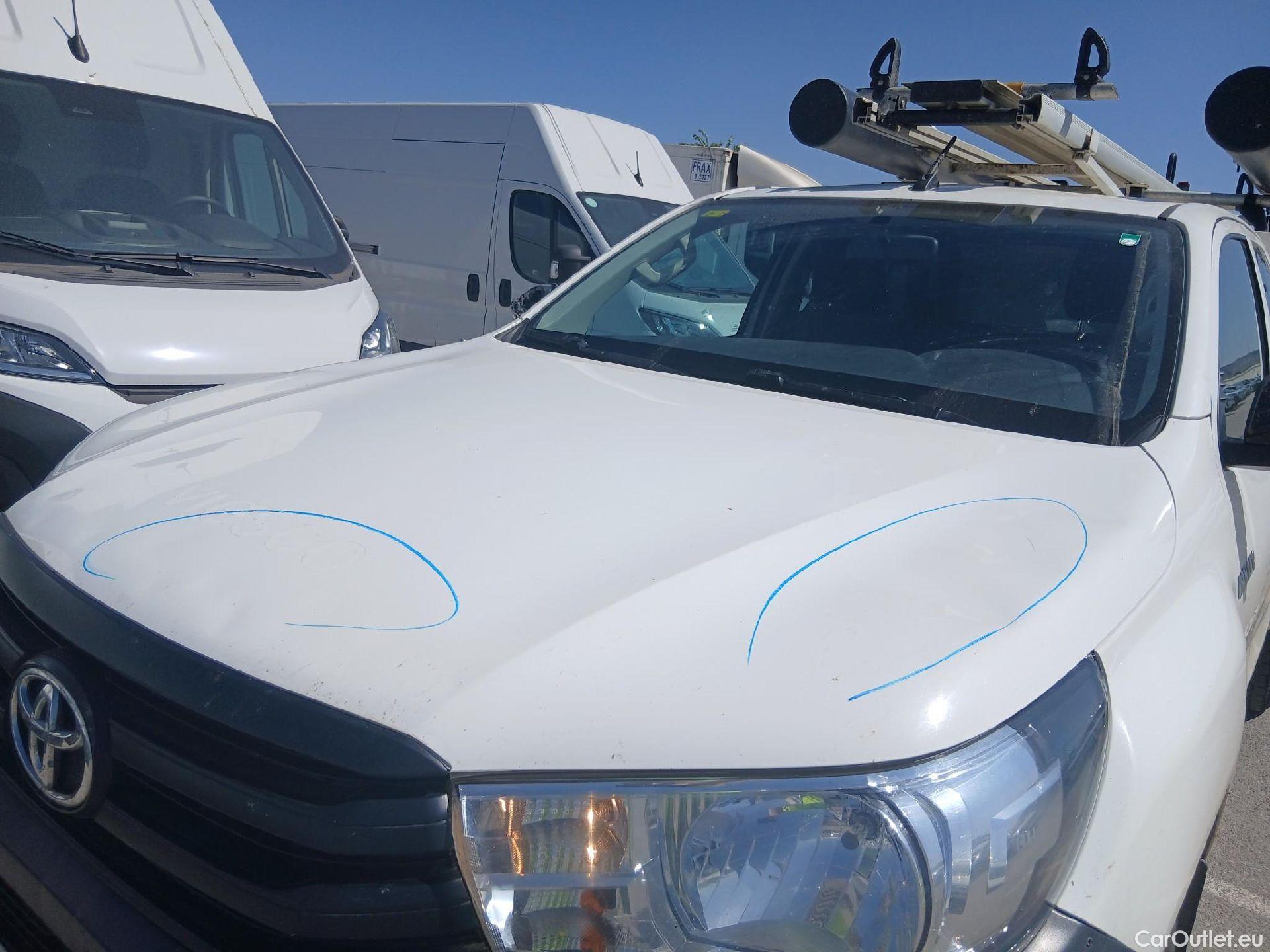  Toyota  Hilux TOYOTA  VU 2p 7G pickup 2.4 D-4D Cabina Extra GX 4x4 #7