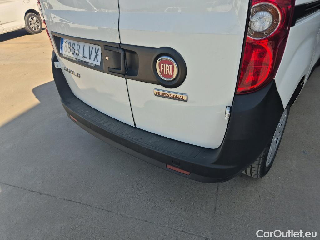  Fiat  Doblo FIAT Doblò Cargo/2015/4P/furgón derivado de turismo Cargo SX 1.6 Mjet 66kW (90CV) (AC) #9
