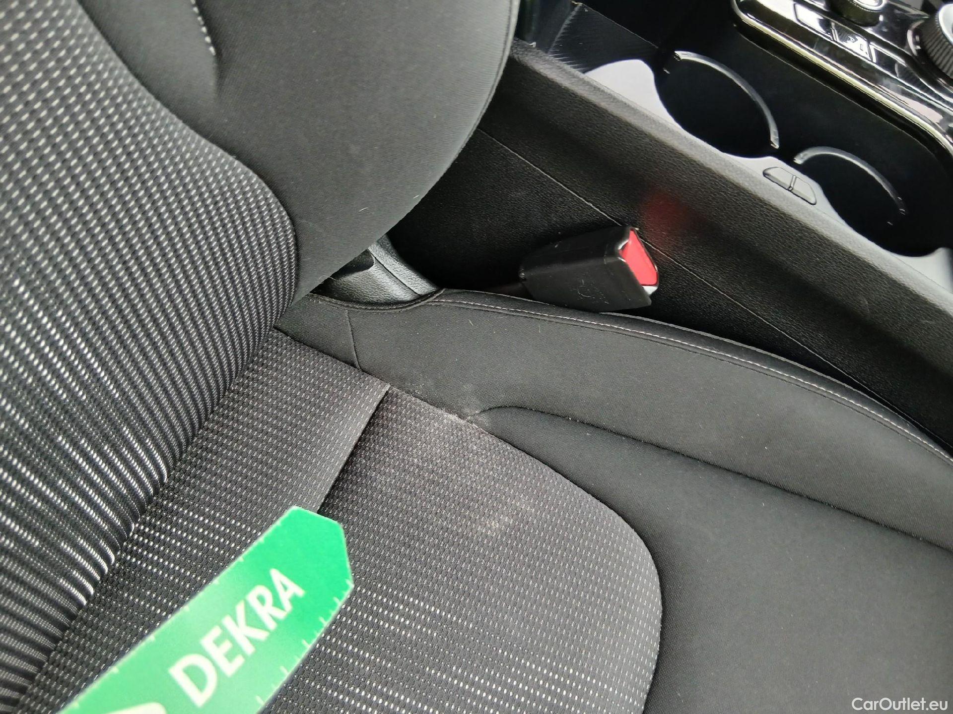  KIA  Sportage KIA  / 2022 / 5P / todoterreno 1.6 T-GDi HEV 171kW (230CV) Drive 4X2 #22