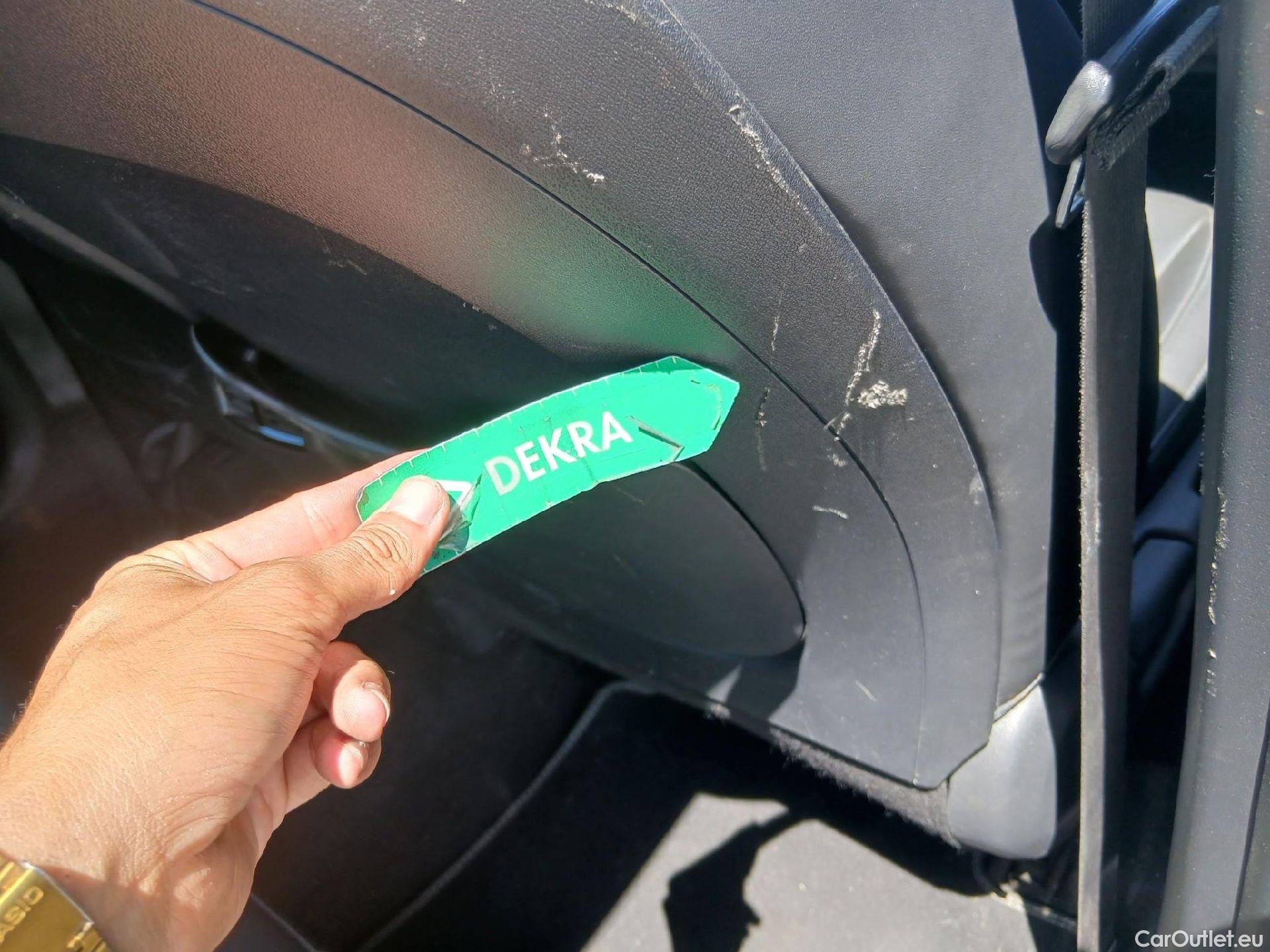  KIA  Niro KIA  / 2022 / 5P / crossover 1.6 GDi HEV 104kW (141CV) Drive #34