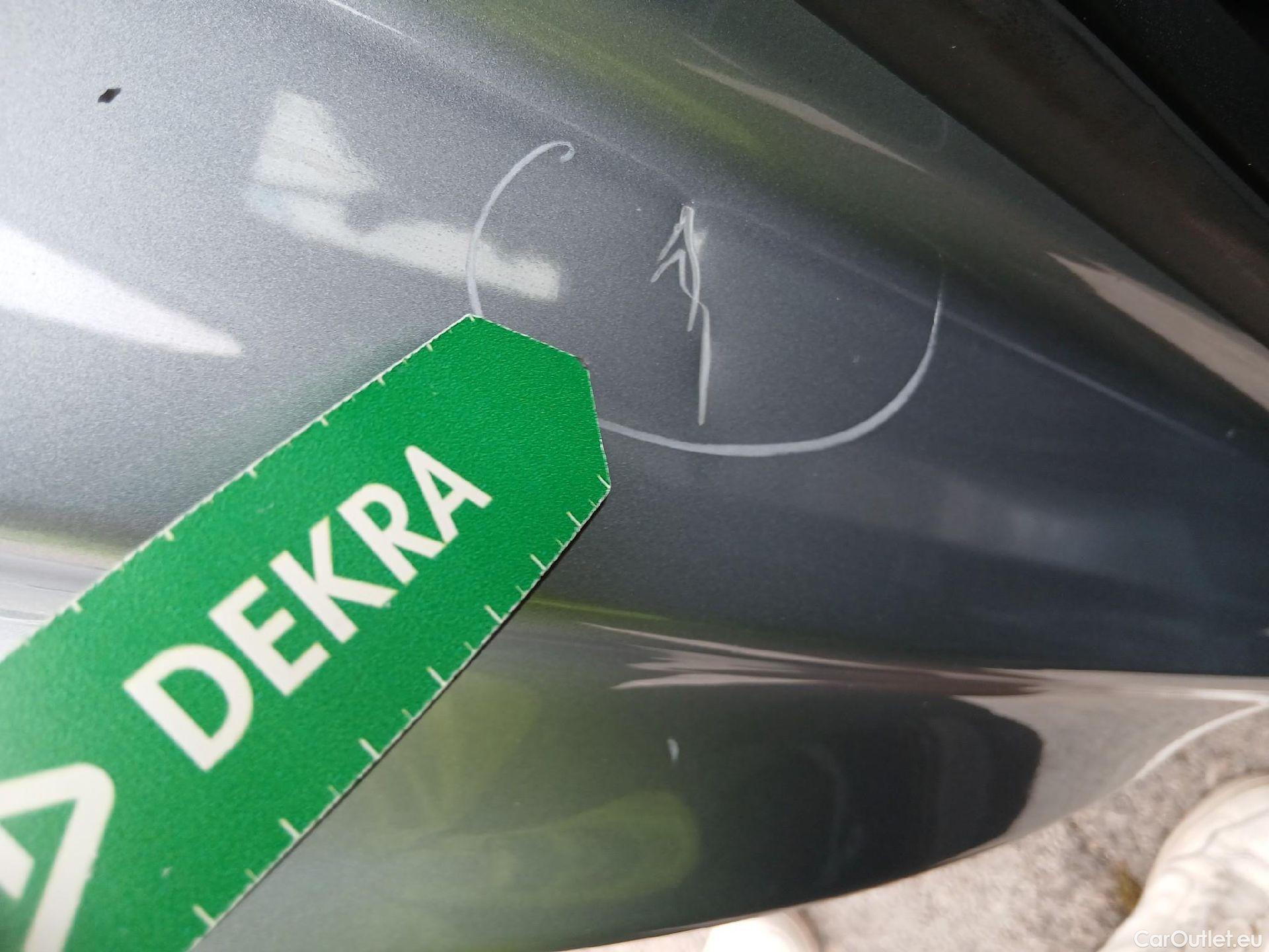  KIA  Sportage KIA  / 2022 / 5P / todoterreno 1.6 T-GDi HEV 171kW (230CV) Drive 4X2 #53