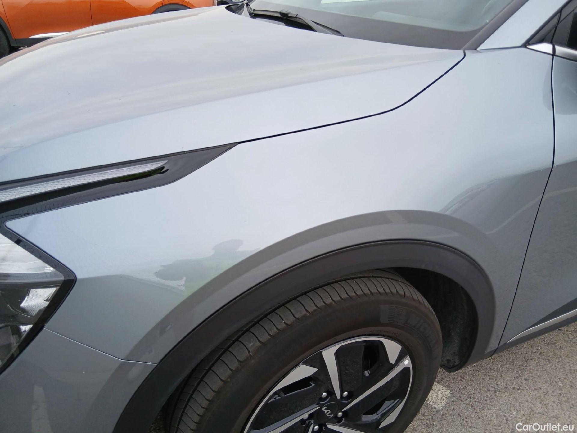  KIA  Sportage KIA  / 2022 / 5P / todoterreno 1.6 T-GDi HEV 171kW (230CV) Drive 4X2 #12