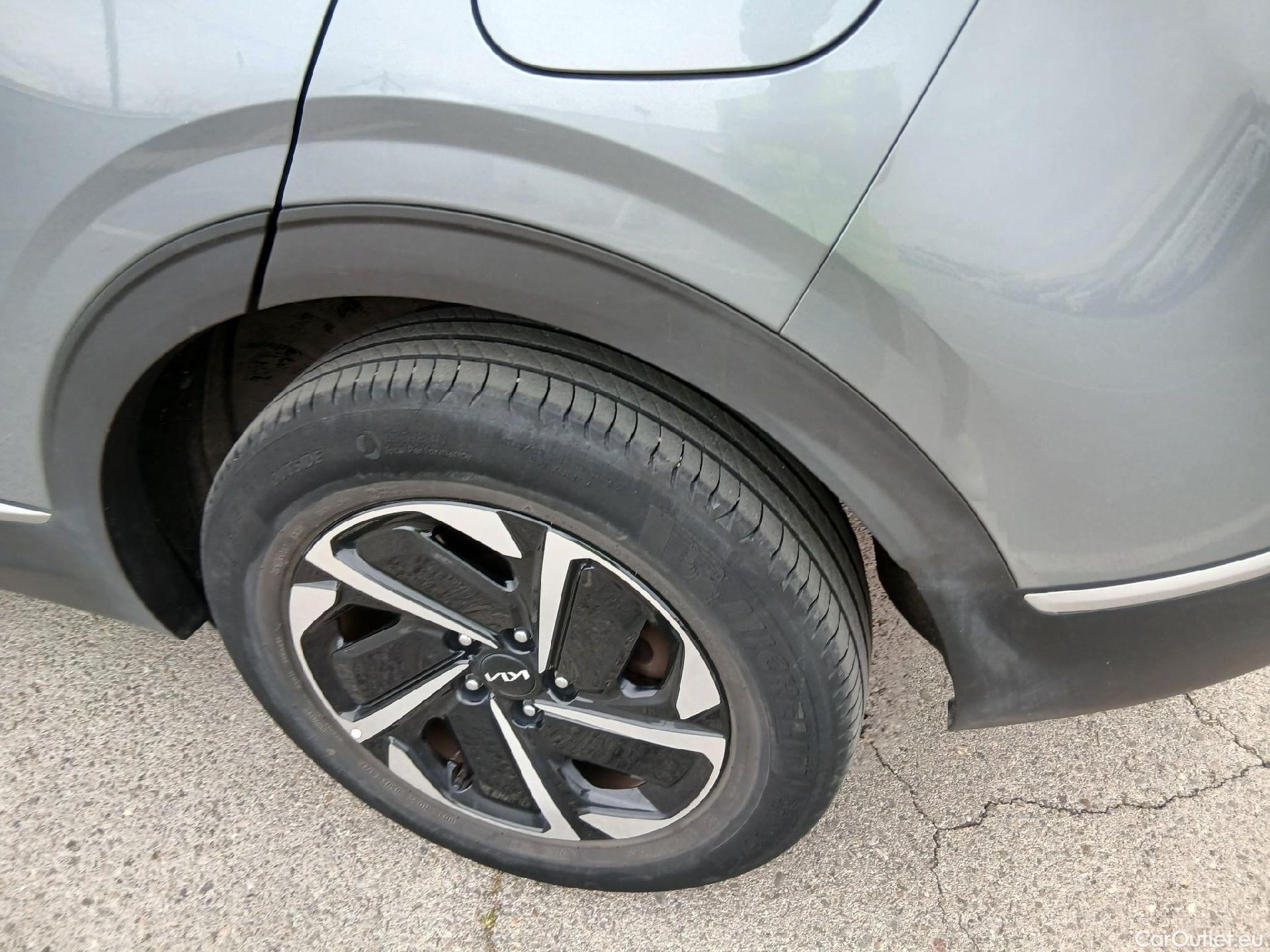  KIA  Sportage KIA  / 2022 / 5P / todoterreno 1.6 T-GDi HEV 171kW (230CV) Drive 4X2 #29