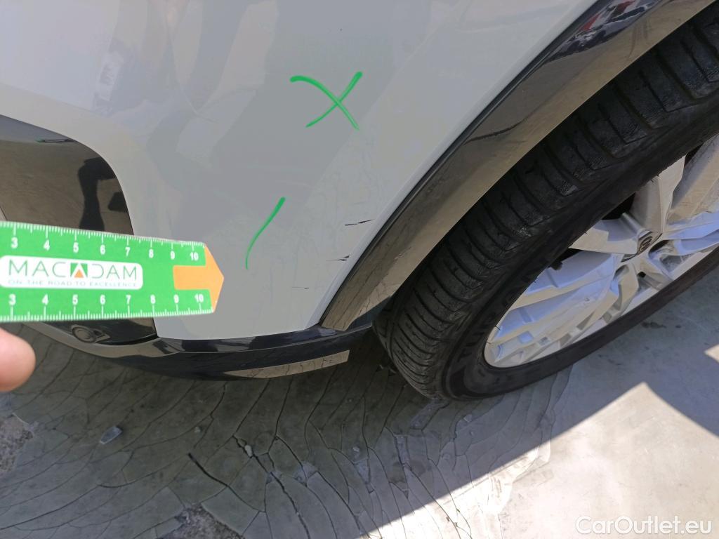  Audi  Q2 AUDI  / 2016 / 5P / todoterreno Design 30 TFSI 85kW (116CV) (AC) #8