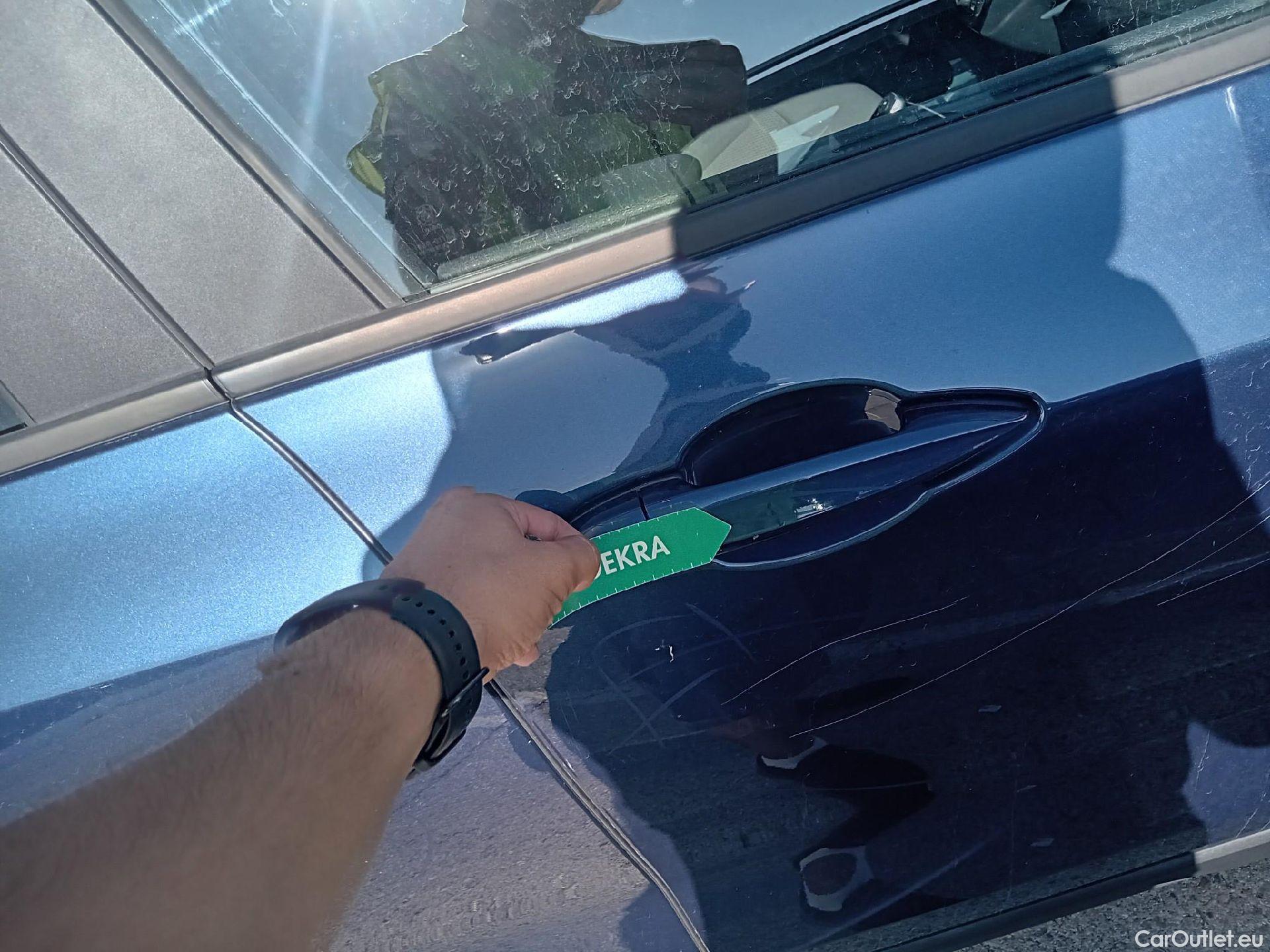  Bmw  X2 BMW  / 2017 / 5P / todoterreno sDrive18i (AC) #37