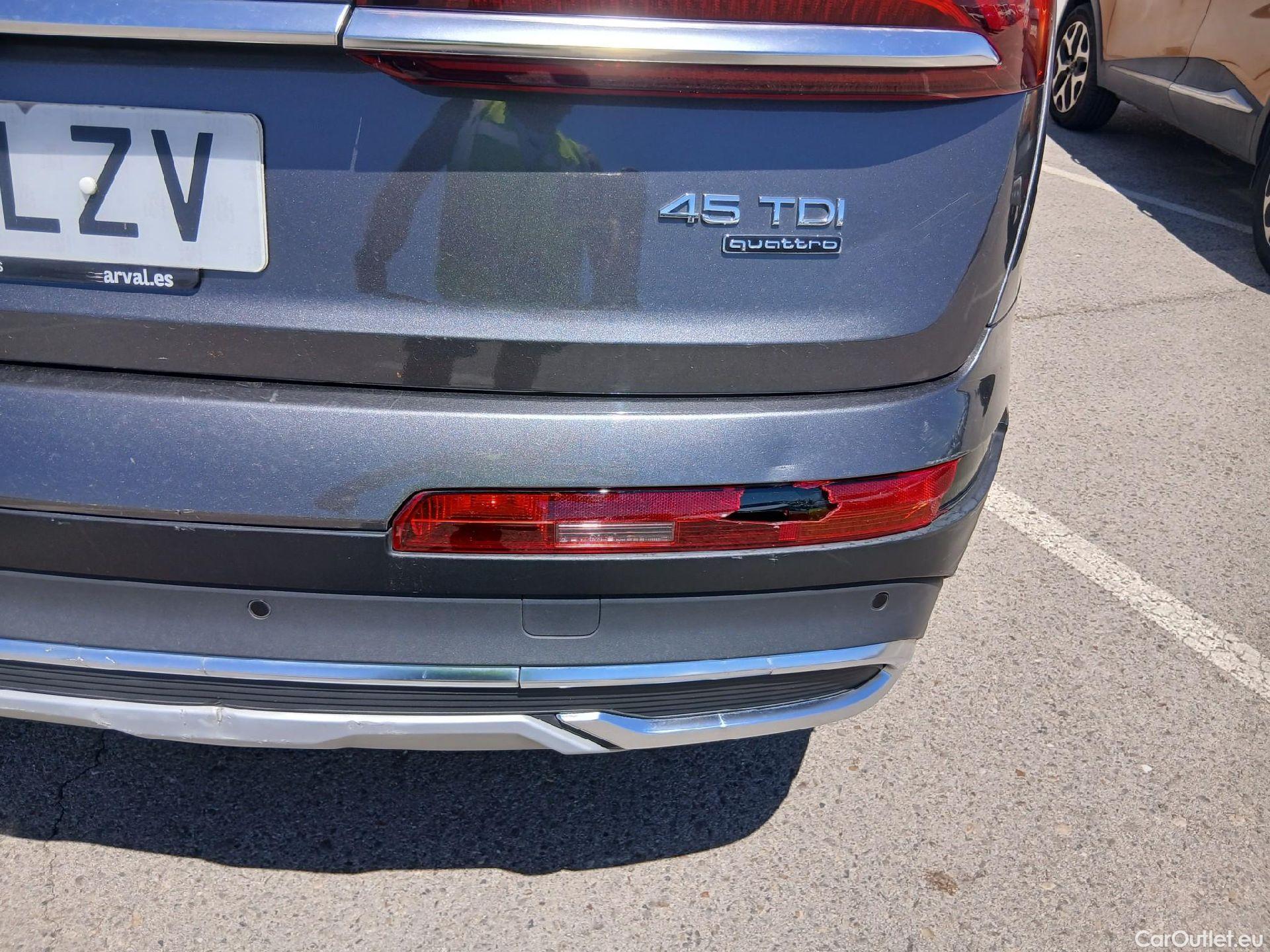  Audi  Q7 AUDI  / 2019 / 5P / todoterreno 45 TDI 170kW (232CV) quattro tiptronic #41
