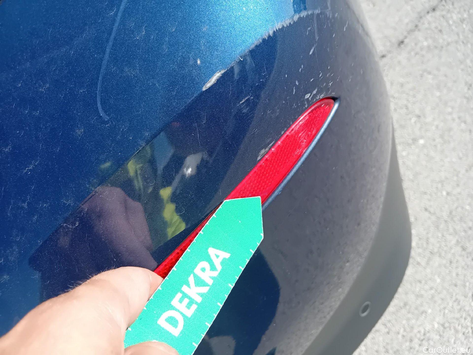  Bmw  X2 BMW  / 2017 / 5P / todoterreno sDrive18i (AC) #28
