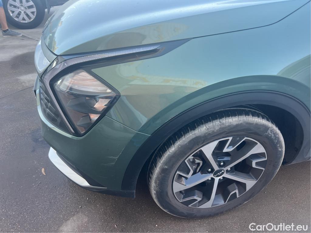  KIA  Sportage KIA  / 2022 / 5P / todoterreno 1.6 T-GDi HEV 171kW (230CV) Drive 4X2 #16
