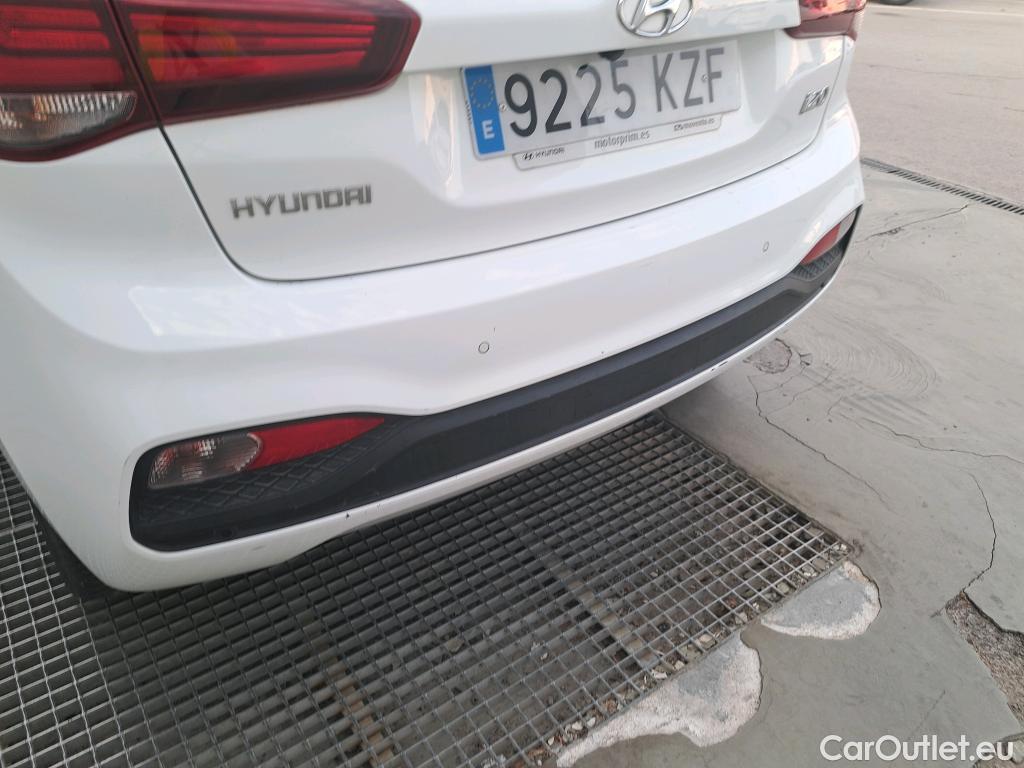  Hyundai  i20 HYUNDAI  / 2018 / 5P / berlina con portón 1.0 TGDI 74kW (100CV) Tecno LE DCT(SP) #27