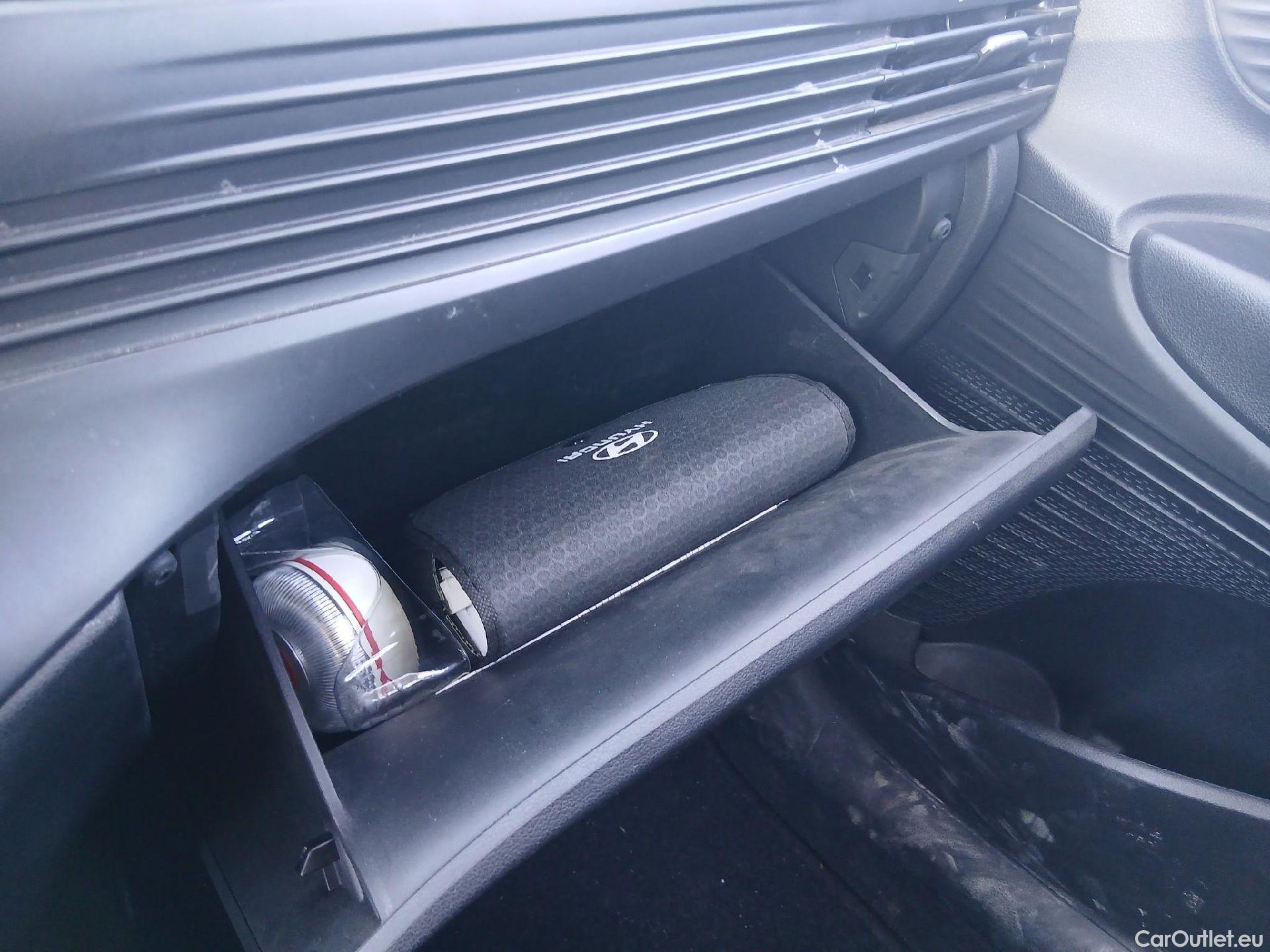  Hyundai  Bayon HYUNDAI  / 2021 / 5P / todoterreno 1.0 TGDI 74kW (100CV) 48V Klass #1