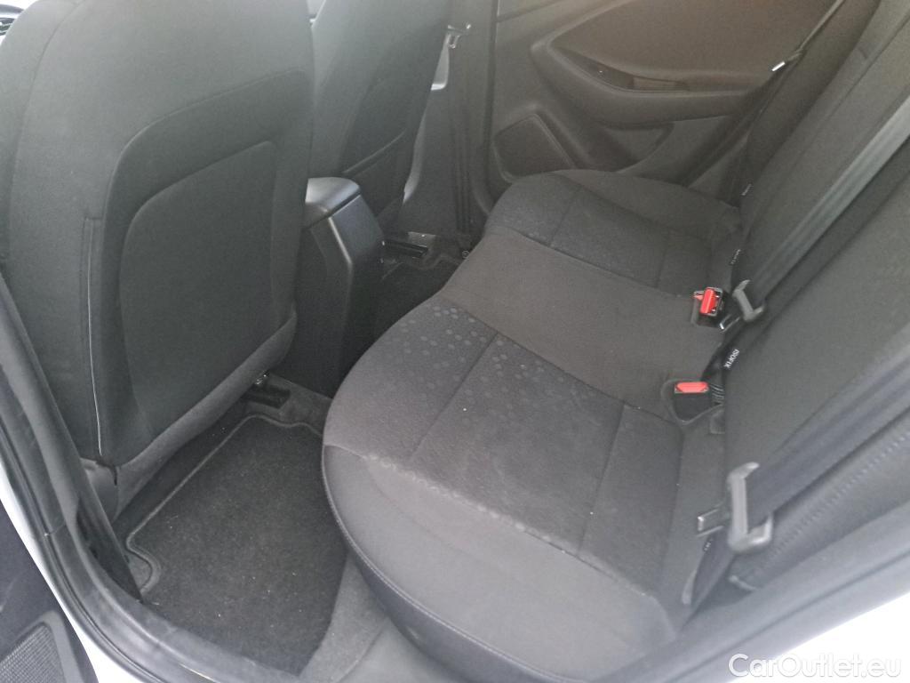  Hyundai  i20 HYUNDAI  / 2018 / 5P / berlina con portón 1.0 TGDI 74kW (100CV) Tecno LE DCT(SP) #17