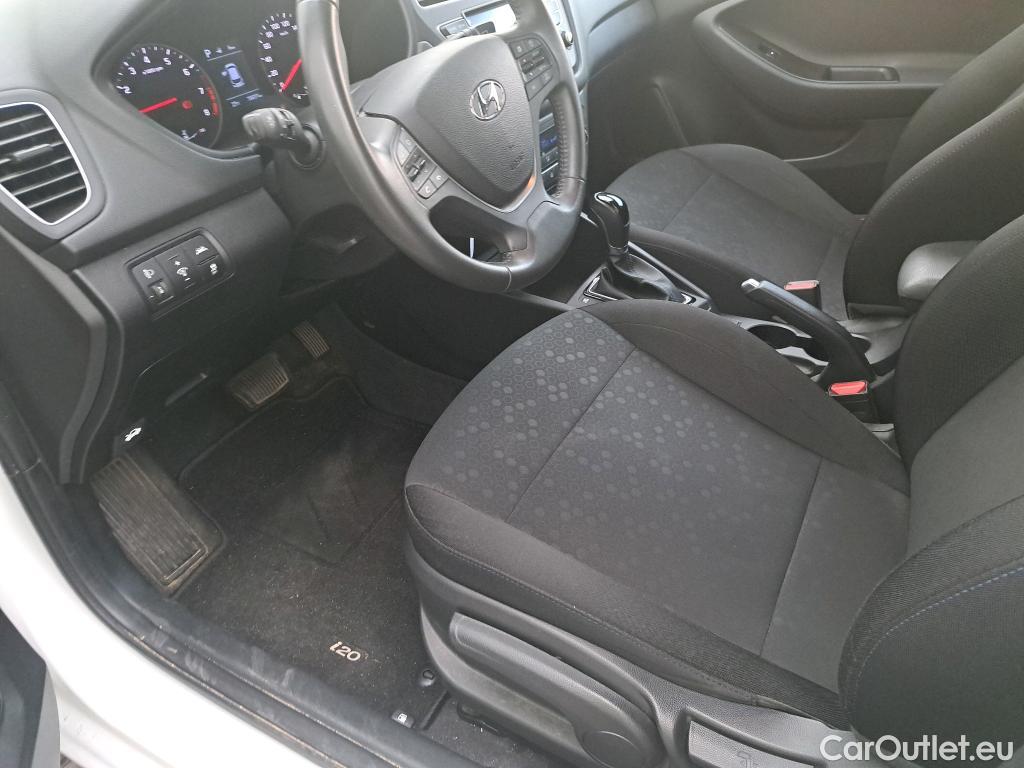  Hyundai  i20 HYUNDAI  / 2018 / 5P / berlina con portón 1.0 TGDI 74kW (100CV) Tecno LE DCT(SP) #18