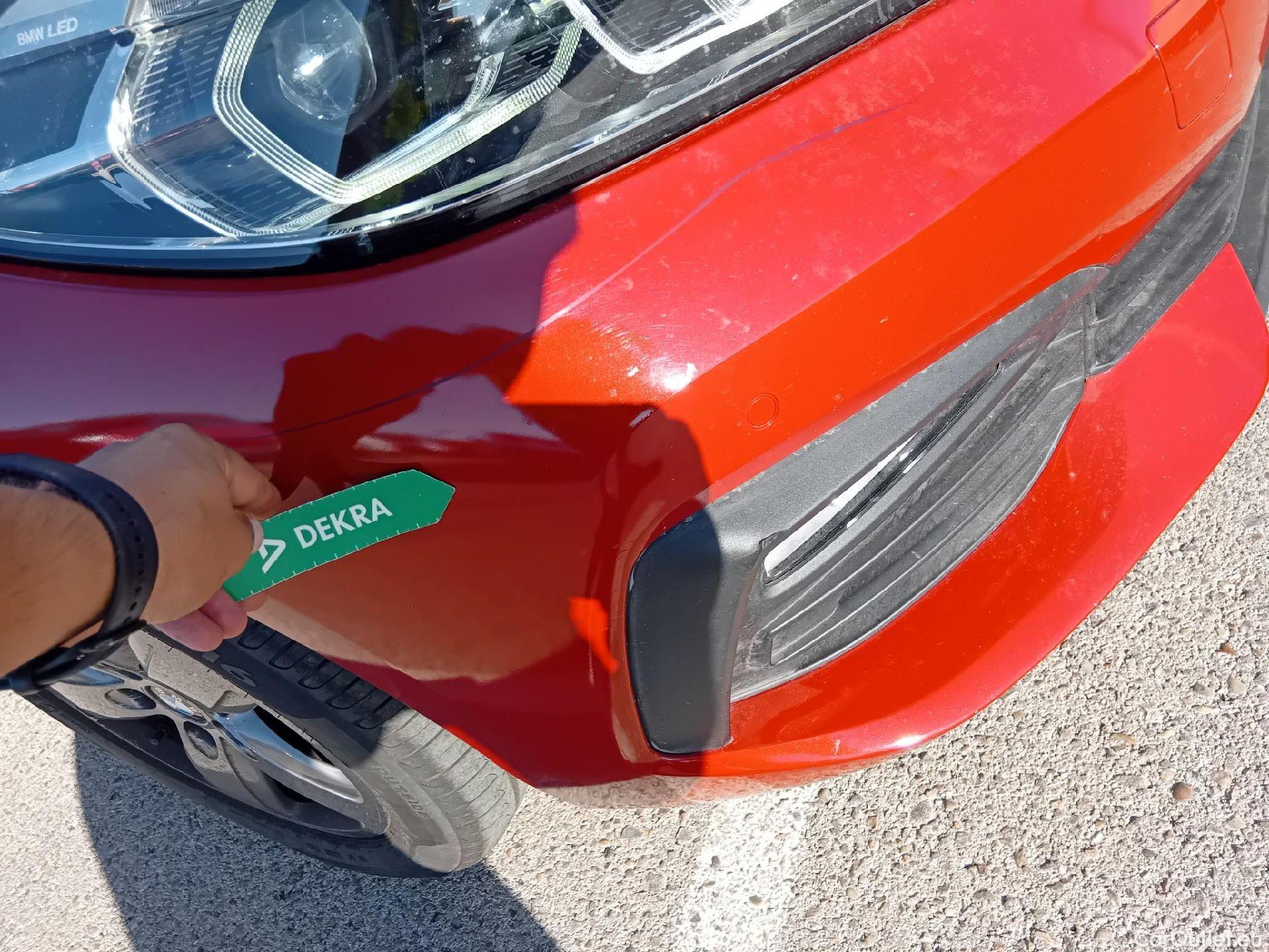  Bmw  Serie 1 BMW  / 2019 / 5P / berlina con portón 118i #3