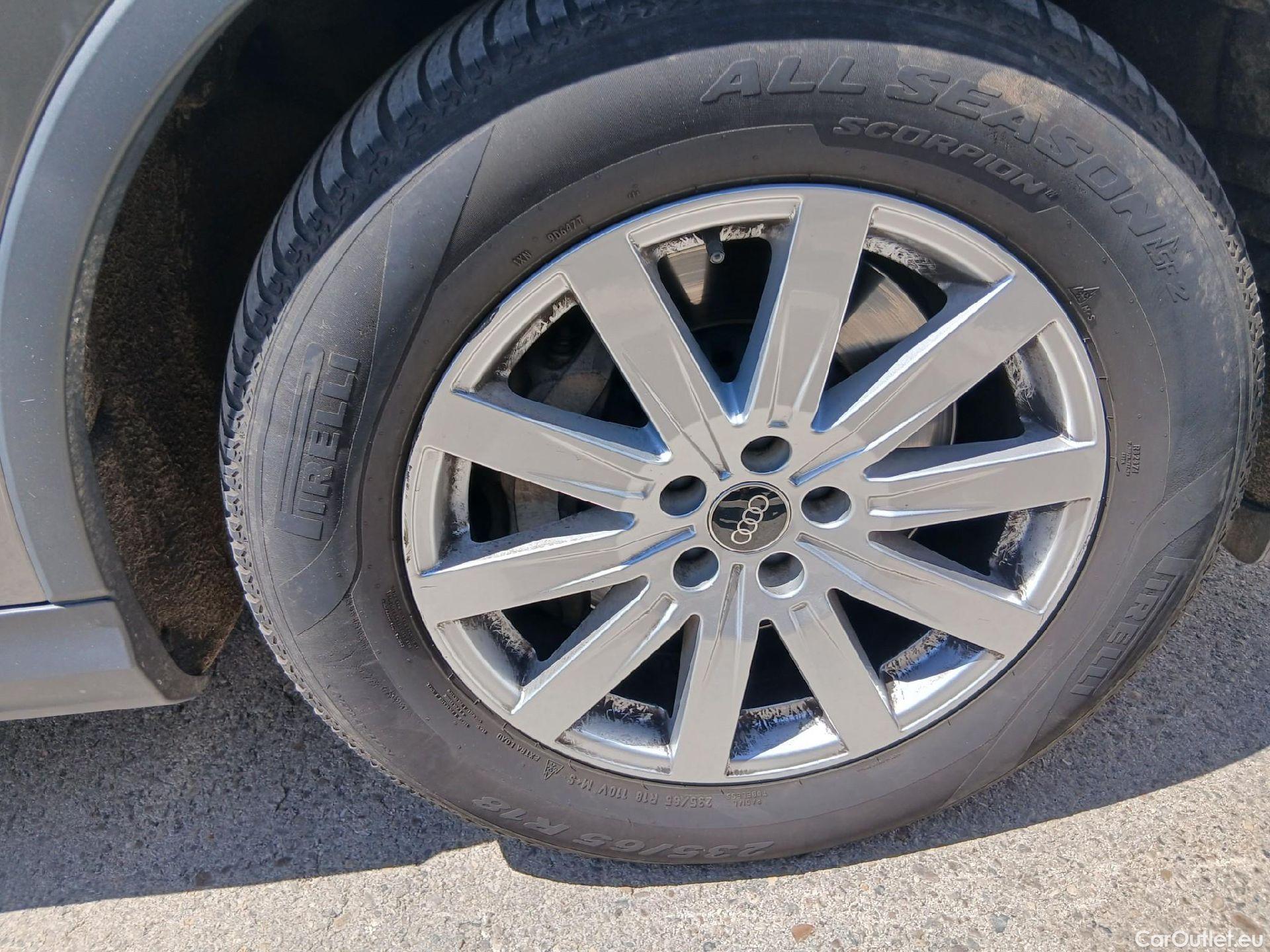  Audi  Q7 AUDI  / 2019 / 5P / todoterreno 45 TDI 170kW (232CV) quattro tiptronic #61