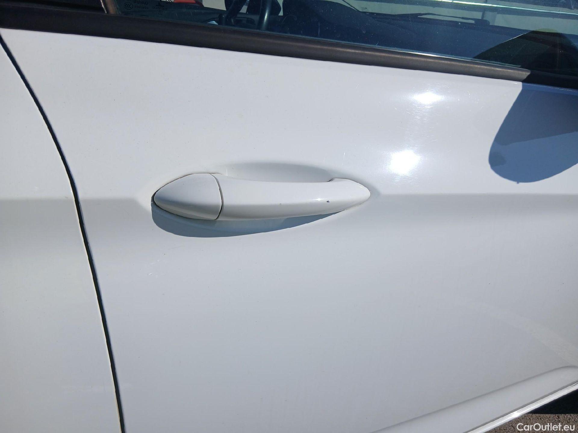  Opel  Astra OPEL  / 2019 / 5P / berlina con portón 1.5D DVC 77kW (105CV) Edition #37