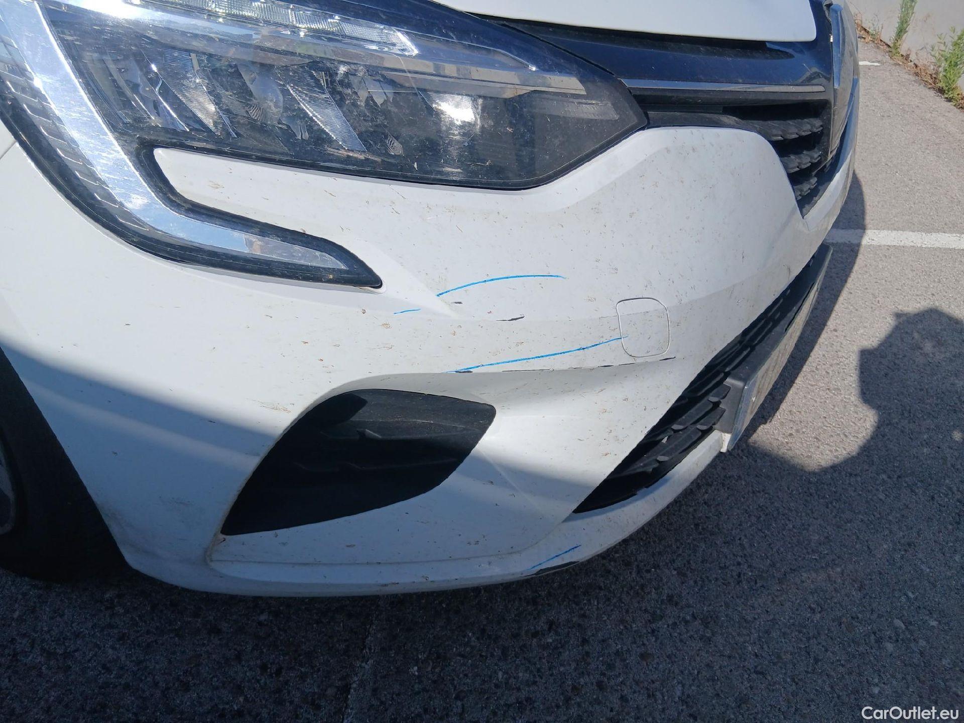  Renault  Clio RENAULT  / 2019 / 5P / berlina con portón Equilibre Blue dCi 74kW (100CV) #42