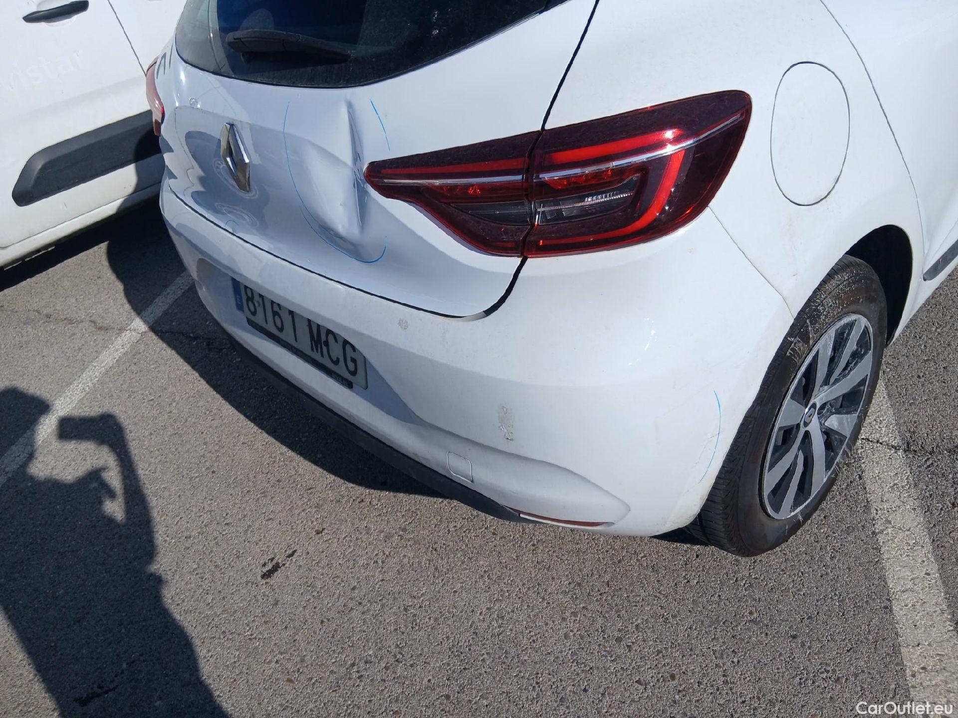  Renault  Clio RENAULT  / 2019 / 5P / berlina con portón Equilibre Blue dCi 74kW (100CV) #29