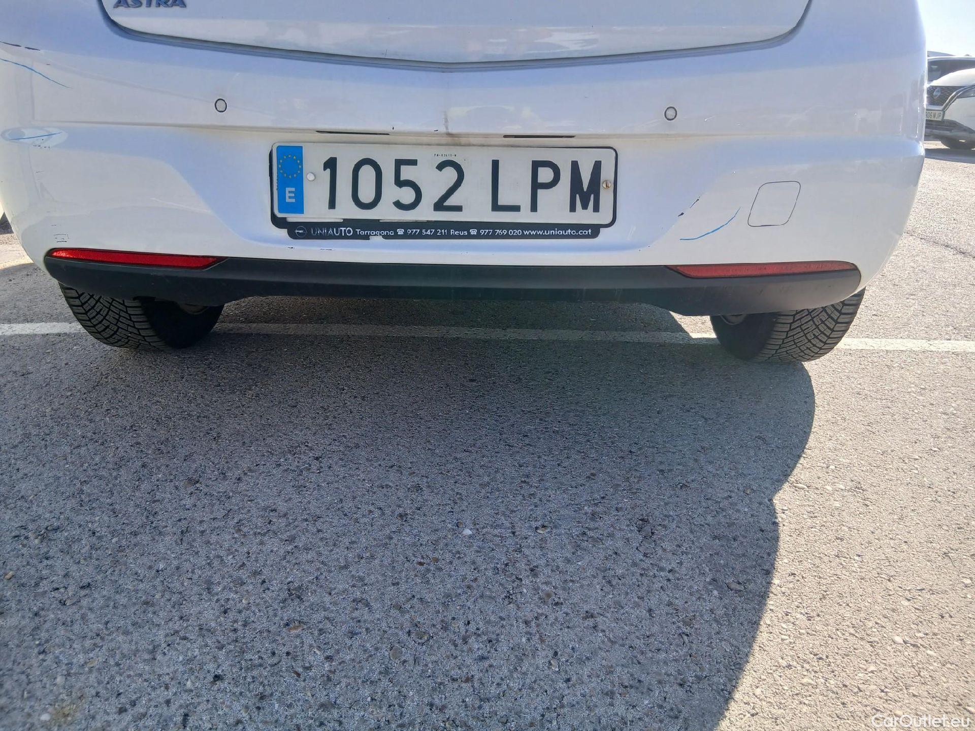  Opel  Astra OPEL  / 2019 / 5P / berlina con portón 1.5D DVC 77kW (105CV) Edition #28