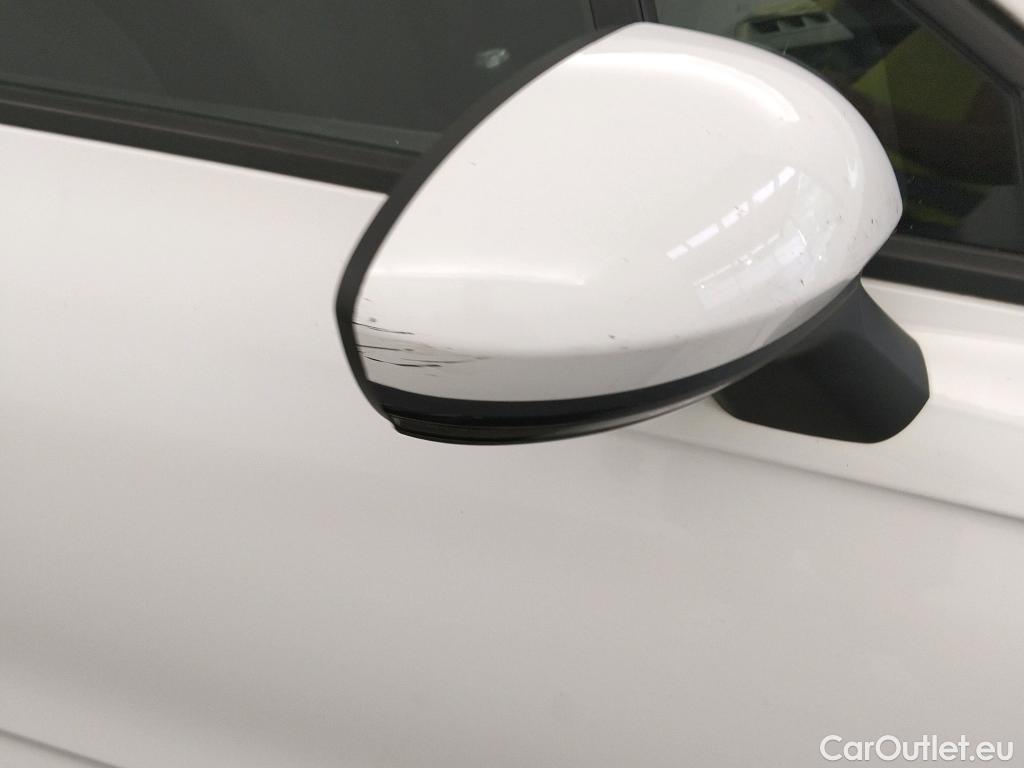  Renault  Clio RENAULT  / 2019 / 5P / berlina con portón Intens TCe 67 kW (91CV) (AC) #27