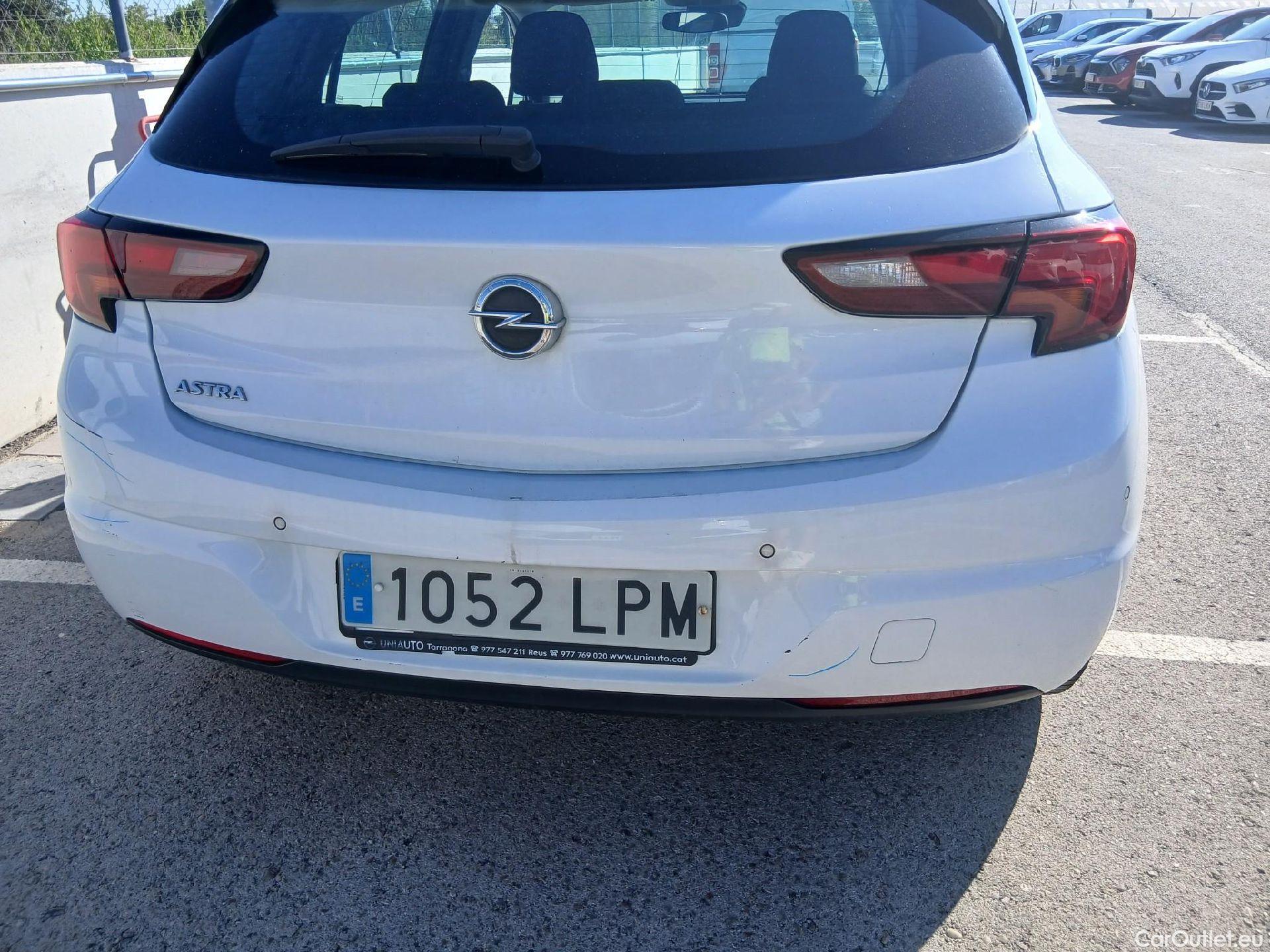  Opel  Astra OPEL  / 2019 / 5P / berlina con portón 1.5D DVC 77kW (105CV) Edition #21