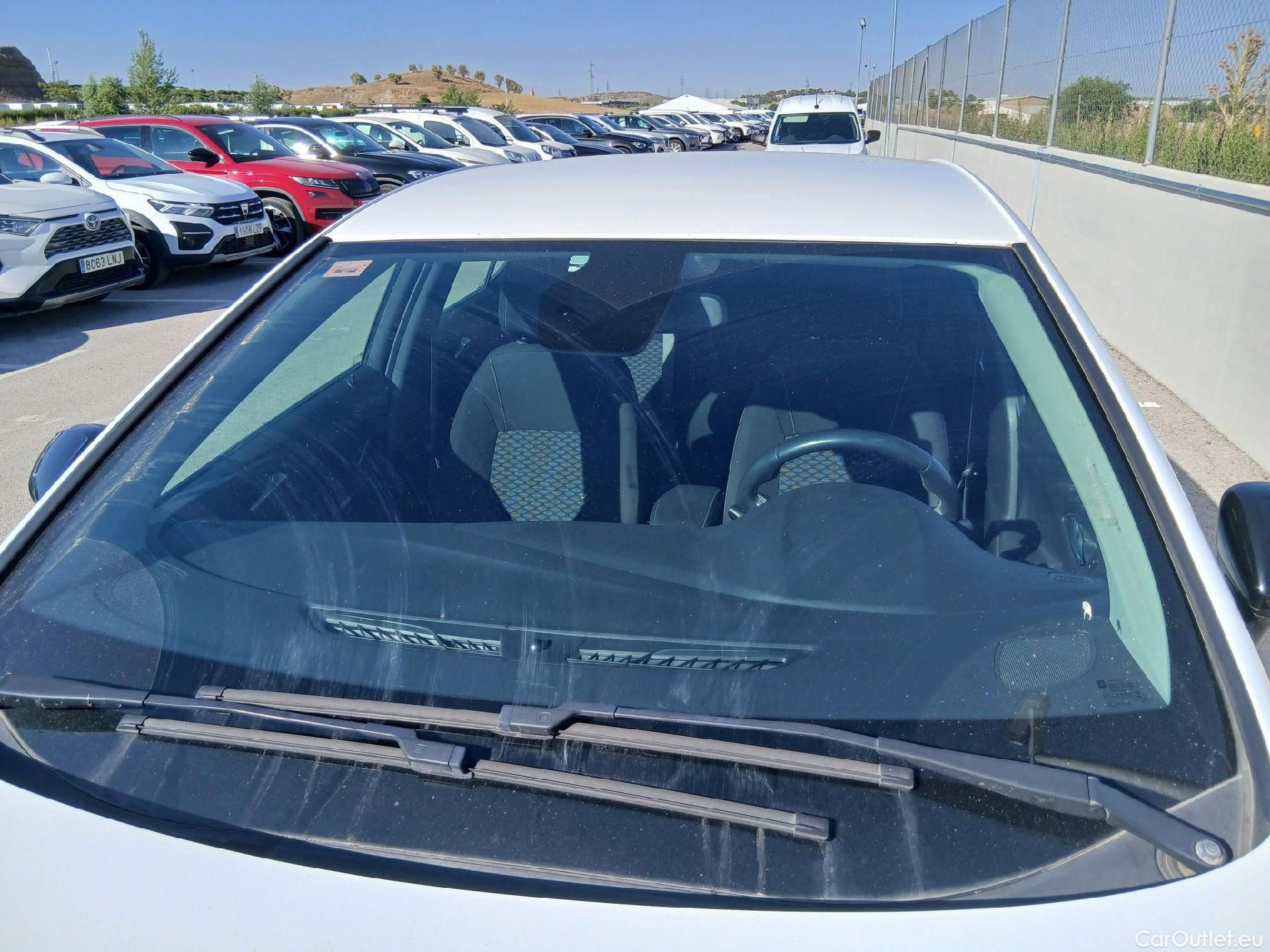  Opel  Astra OPEL  / 2019 / 5P / berlina con portón 1.5D DVC 77kW (105CV) Edition #2