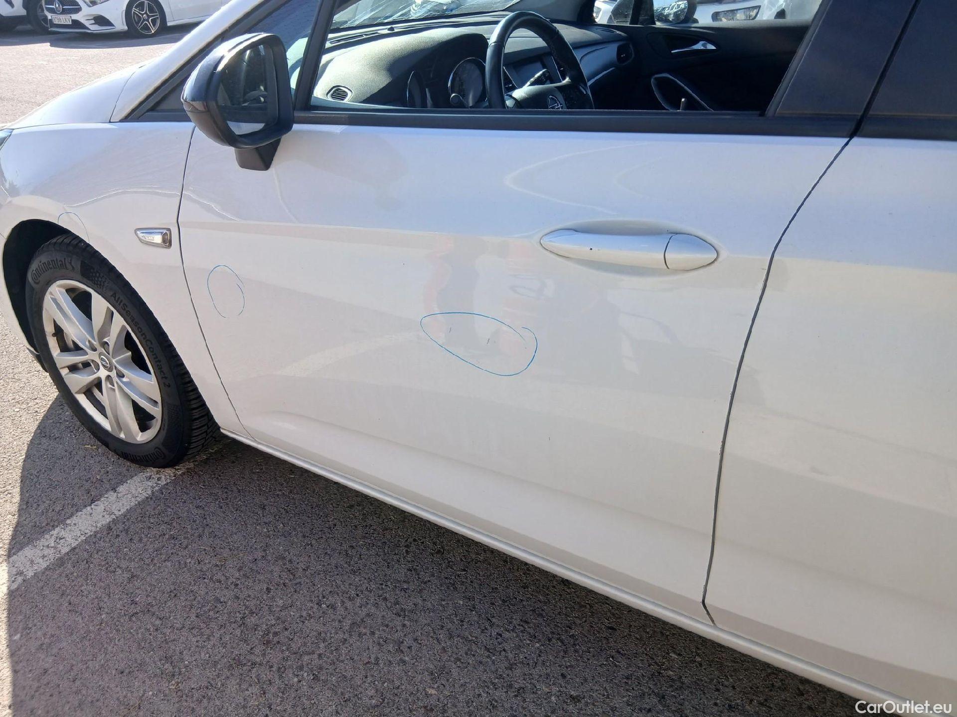 Opel  Astra OPEL  / 2019 / 5P / berlina con portón 1.5D DVC 77kW (105CV) Edition #14