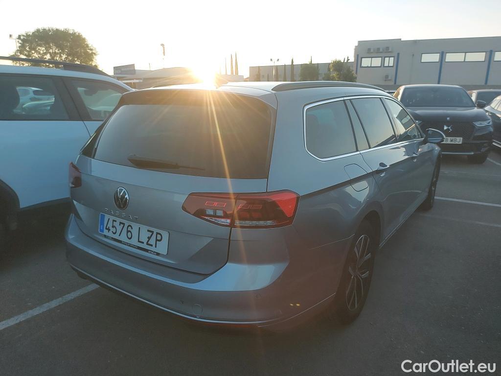  Volkswagen  Passat VOLKSWAGEN  / 2019 / 5P / familiar Variant Executive 2.0 TDI 110kW DSG #5