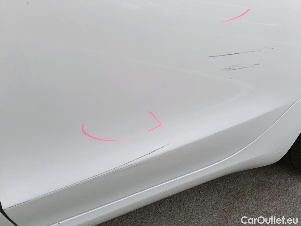  Tesla  Model 3 TESLA  / 2018 / 4P / sedán Gran Autonomía AWD (AC) #4