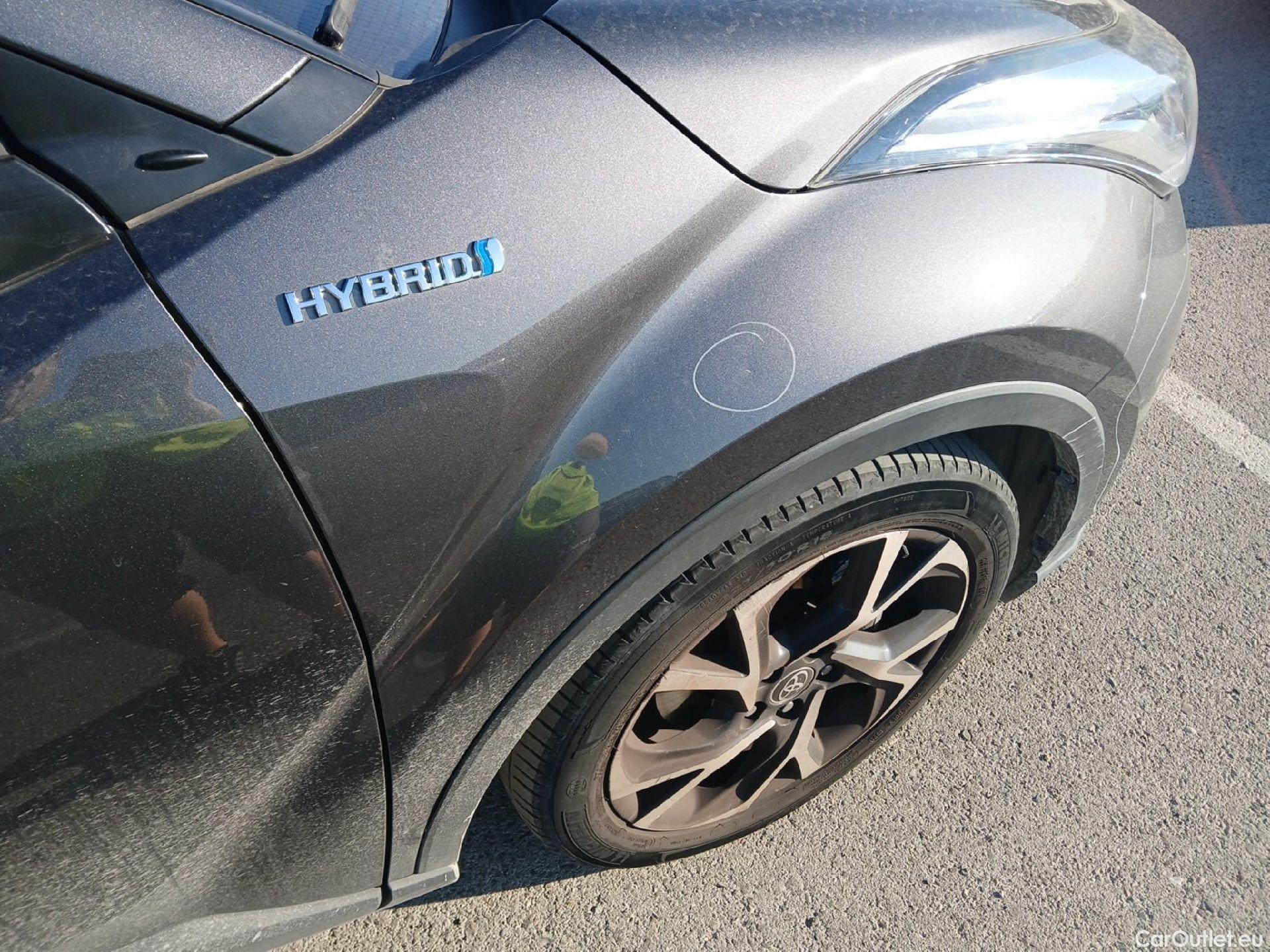  Toyota  C-HR TOYOTA  / 2019 / 5P / todoterreno 1.8 125H Advance #38