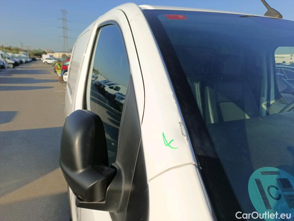  Citroen  Jumpy CITROEN  / 2016 / 4P / furgón Talla M BlueHDi 100 S&S 6v Control #19
