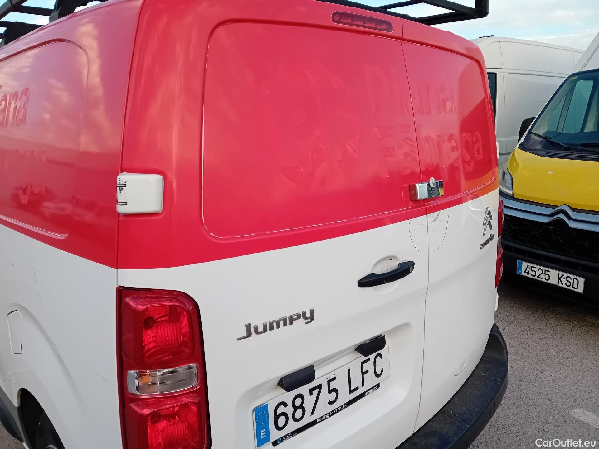  Citroen  Jumpy CITROEN  / 2016 / 4P / furgón Talla XS BlueHDi 100 S&S 6v Control #30