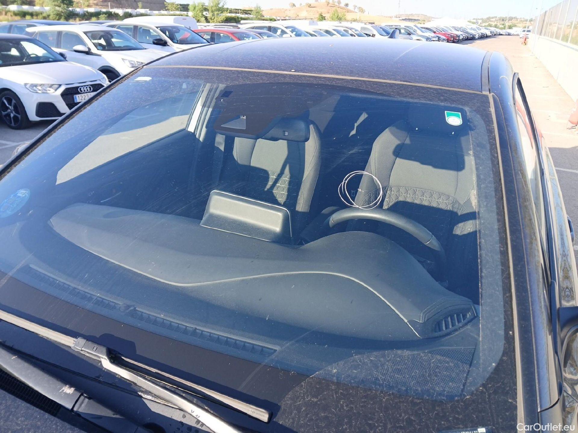  Toyota  C-HR TOYOTA  / 2019 / 5P / todoterreno 1.8 125H Advance #7